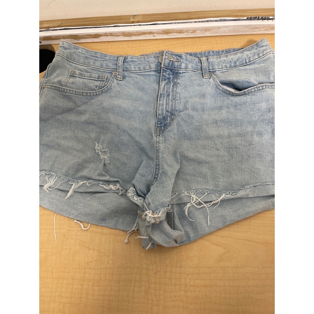 Wild Fable High Rise Rolled Cuff Denim Shorts Light Wash Distressed Size 17/R